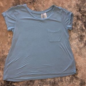 baby blue basic t-shirt